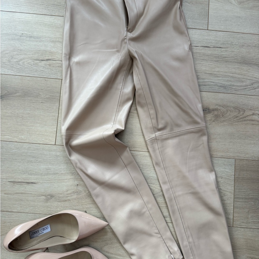 Faux leather beige skinny pants